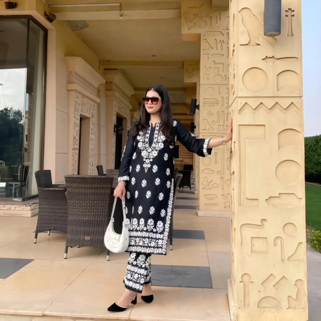 Indian Chicken Kari (Embossed ) 2 PC