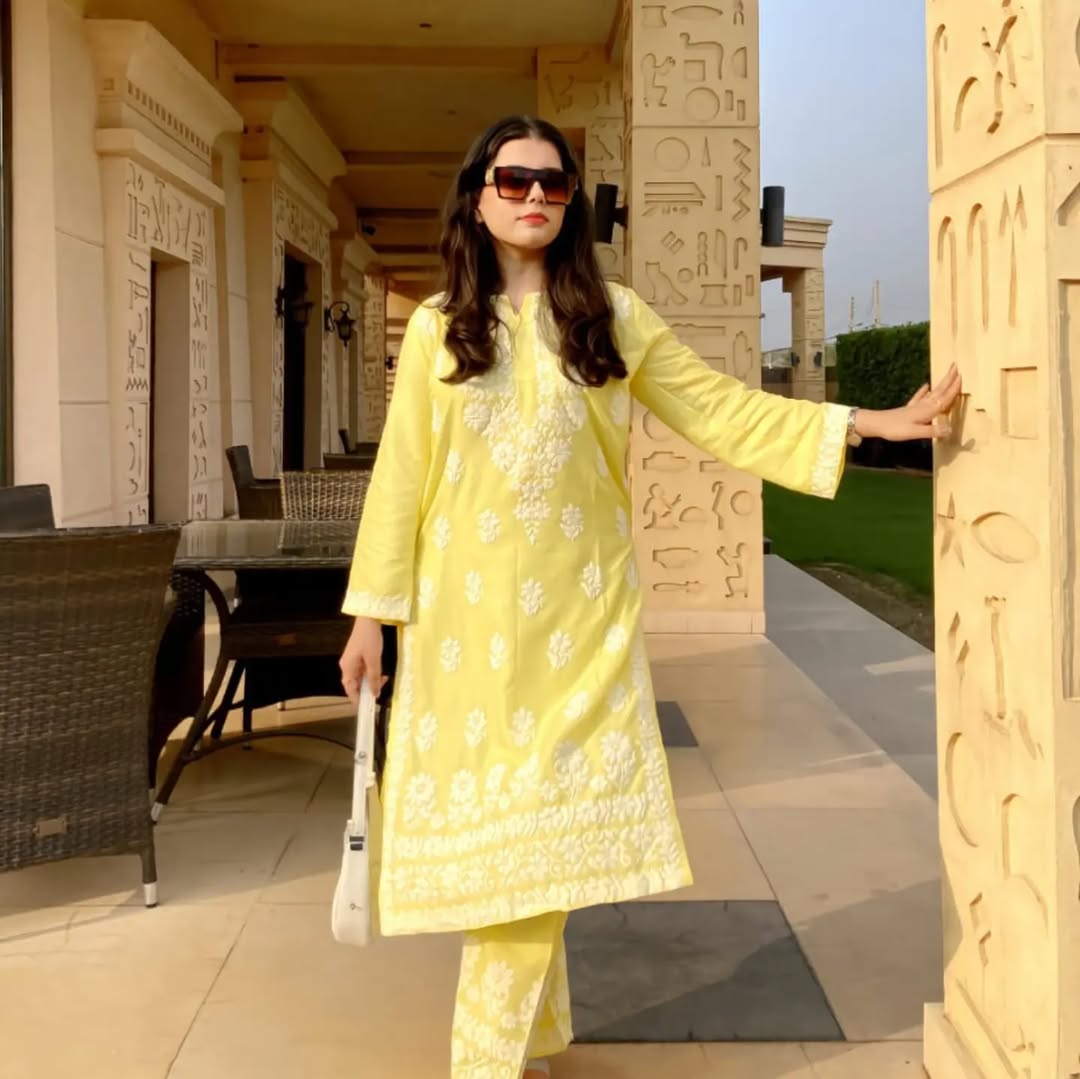 Indian Chicken Kari (Embossed ) 2 PC